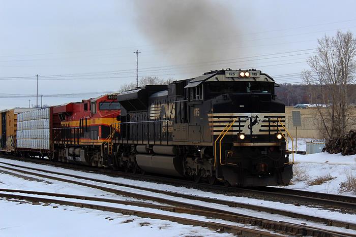 NS 1175 Canadian Pacific Railway EMD SD70ACe - in Newport...