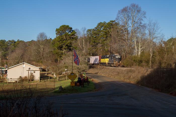 HRT 5130 Hartwell Railroad EMD GP38-2 - in Avalon, Georgi...