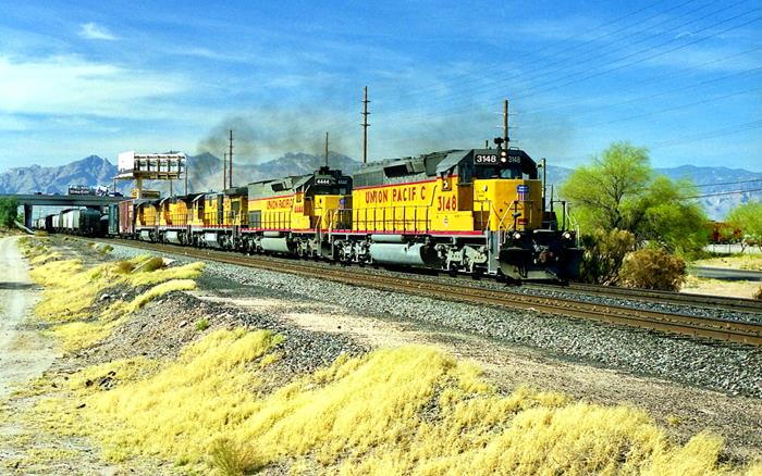 UP 3148 Union Pacific Railroad EMD SD40-2 - in Tucson, Ar...