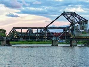 CP 6644 crossing the river