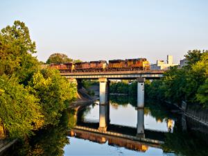 CSX B641 By Dawn's Early Light