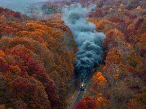 Norfolk and Western 611 ascends the grade near North Mountain