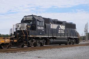 NS 5829 at Simpson Yard