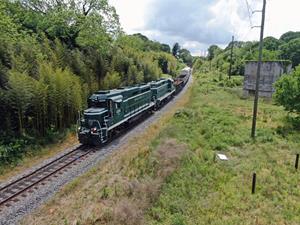 The Greenville & Western Heads North After Interchanging with Pickens.