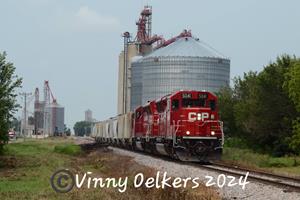 CP 5041 East Hartley Iowa CPKC K42-24 back to Spencer 