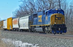 CSX 4543 leader