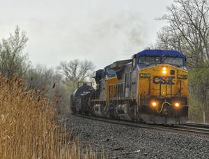 CSX C40-8W in the rain