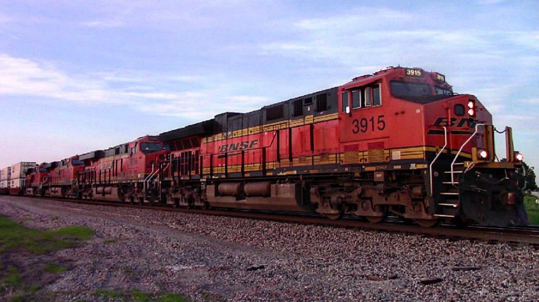 BNSF 3915 is a class GE ET44C4 and  is pictured in Bucklin, Missouri, USA.  This was taken along the BNSF Marceline subdivision on the BNSF Railway. Photo Copyright: Blaise Lambert uploaded to Railroad Gallery on 06/02/2023. This photograph of BNSF 3915 was taken on Sunday, May 28, 2023. All Rights Reserved. 