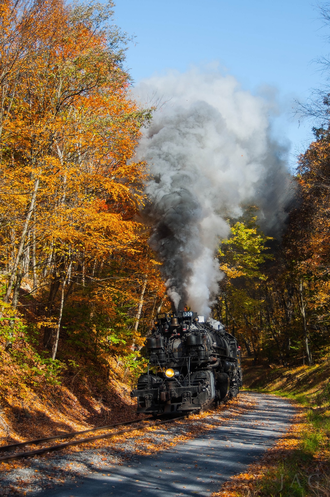 WMSR #1309 is a class H6 'Mallet' 2-6-6-2 and  is pictured in Mt Savate, Maryland, USA.  This was taken along the Western Maryland Frostburg Line on the Western Maryland Scenic Railroad. Photo Copyright: Joe Garnett uploaded to Railroad Gallery on 11/15/2022. This photograph of WMSR #1309 was taken on Saturday, October 22, 2022. All Rights Reserved. 