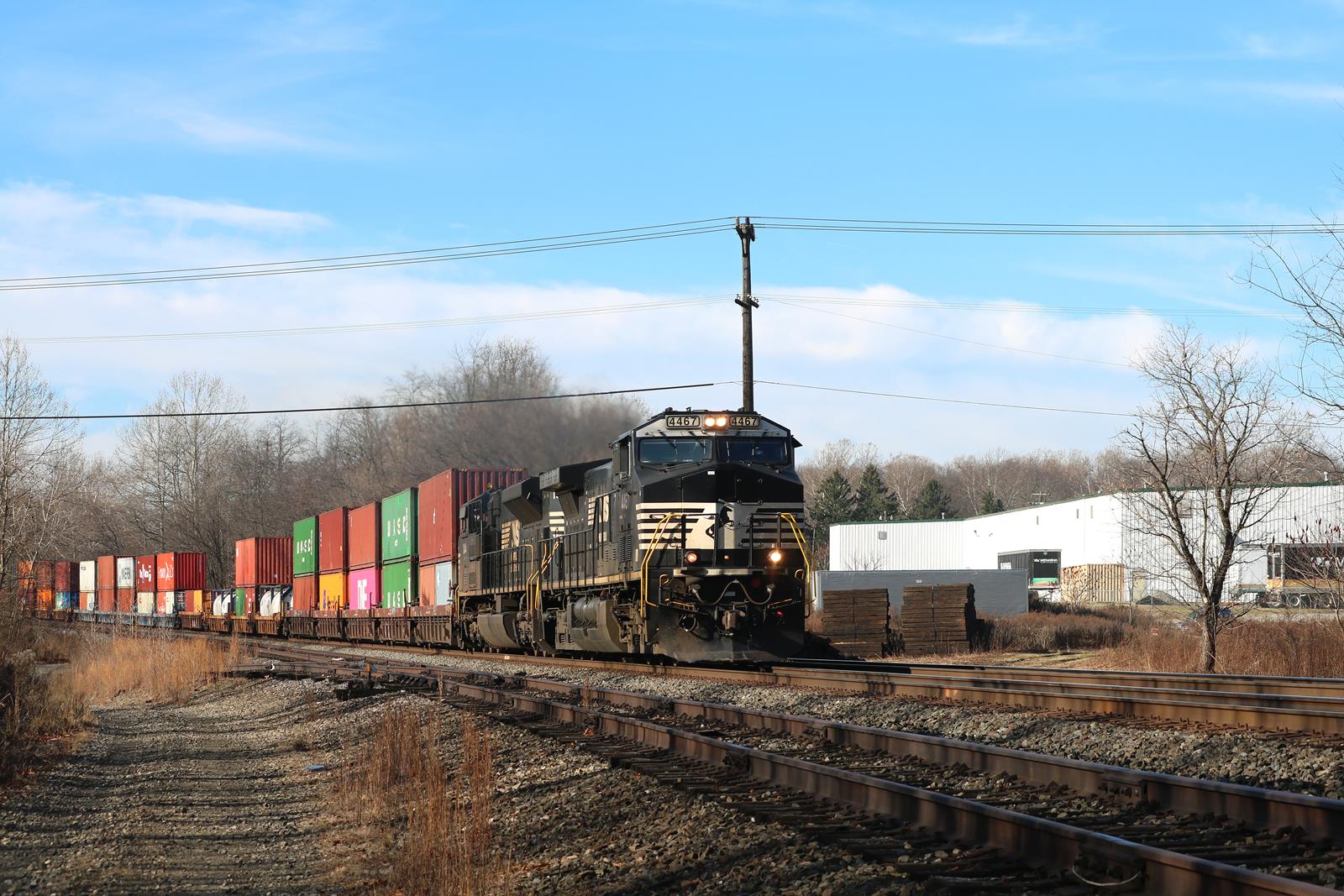 NS 4467 is a class GE AC44C6M and  is pictured in Loyalhanna, Pennsylvania, United States.  This was taken along the Pittsburgh Line on the Norfolk Southern Railway. Photo Copyright: Adam Klimchock uploaded to Railroad Gallery on 11/24/2022. This photograph of NS 4467 was taken on Thursday, November 24, 2022. All Rights Reserved. 
