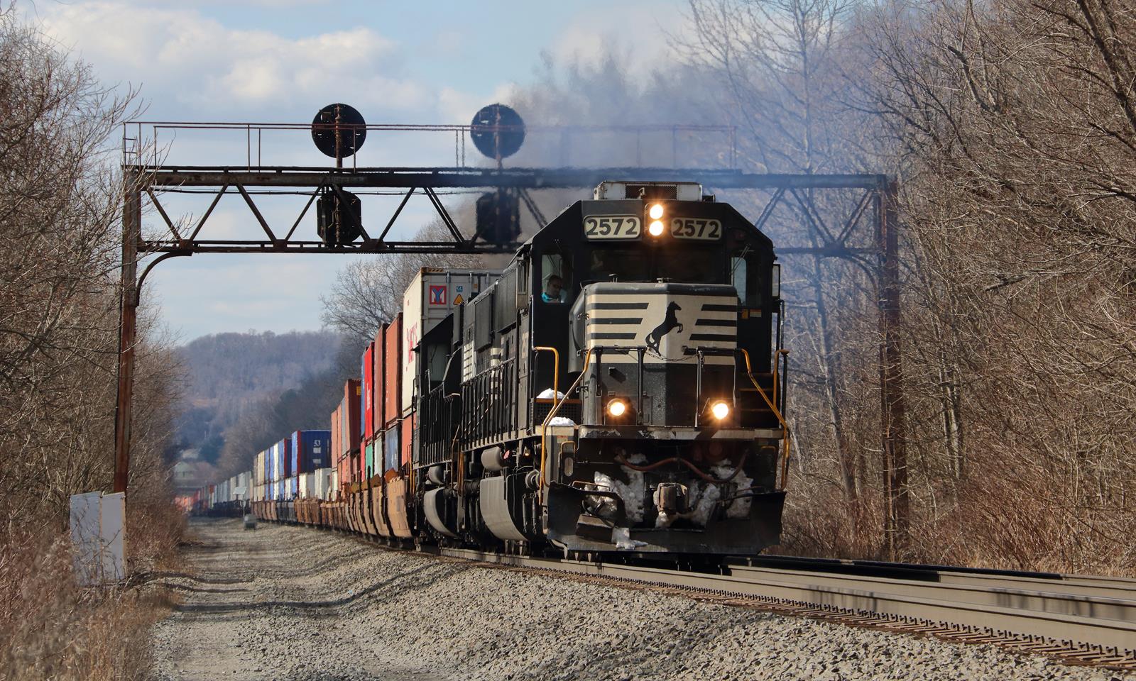 NS 2572 is a class EMD SD70 and  is pictured in Jeanette, Pennsylvania, USA.  This was taken along the NS Pittsburgh Line on the Norfolk Southern. Photo Copyright: Marc Lingenfelter uploaded to Railroad Gallery on 11/26/2022. This photograph of NS 2572 was taken on Saturday, March 10, 2018. All Rights Reserved. 