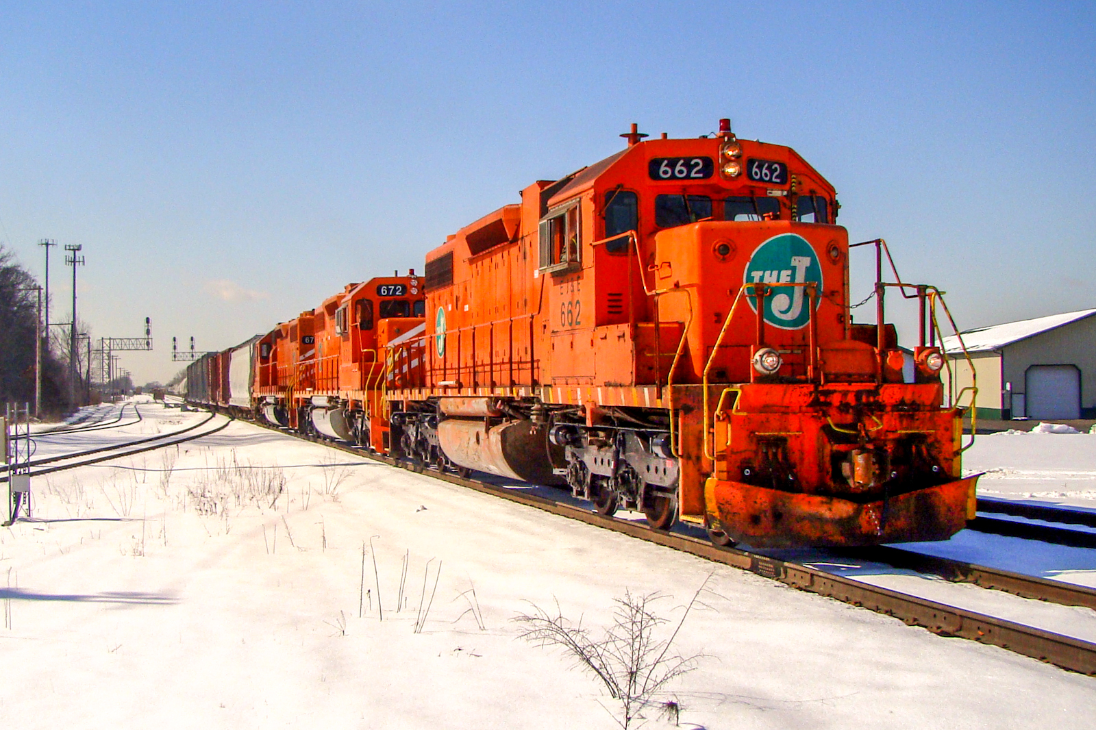 EJE 662 is a class EMD SD38-2 and  is pictured in Griffith, Indiana, USA.  This was taken along the Matteson on the Canadian National Railway. Photo Copyright: Lawrence Amaloo uploaded to Railroad Gallery on 11/26/2022. This photograph of EJE 662 was taken on Thursday, February 25, 2010. All Rights Reserved. 