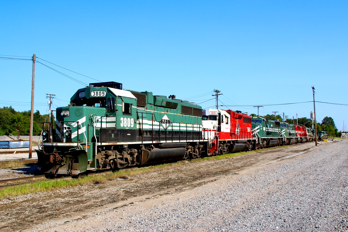 P&L 3809 is a class GP38-2 and  is pictured in Paducah, Kentucky, USA.  This was taken along the Paducah on the Paducah and Louisville Railway. Photo Copyright: Rick Doughty uploaded to Railroad Gallery on 12/02/2023. This photograph of P&L 3809 was taken on Monday, September 07, 2020. All Rights Reserved. 