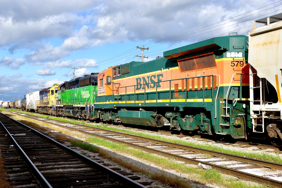 BNSF 8619 is a class GE B40-8 (Dash 8-40B) and  is pictured in West Memphis, Tennessee, USA.  This was taken along the BNSF Railway. Photo Copyright: Rick Doughty uploaded to Railroad Gallery on 12/25/2023. This photograph of BNSF 8619 was taken on Saturday, April 25, 2020. All Rights Reserved. 