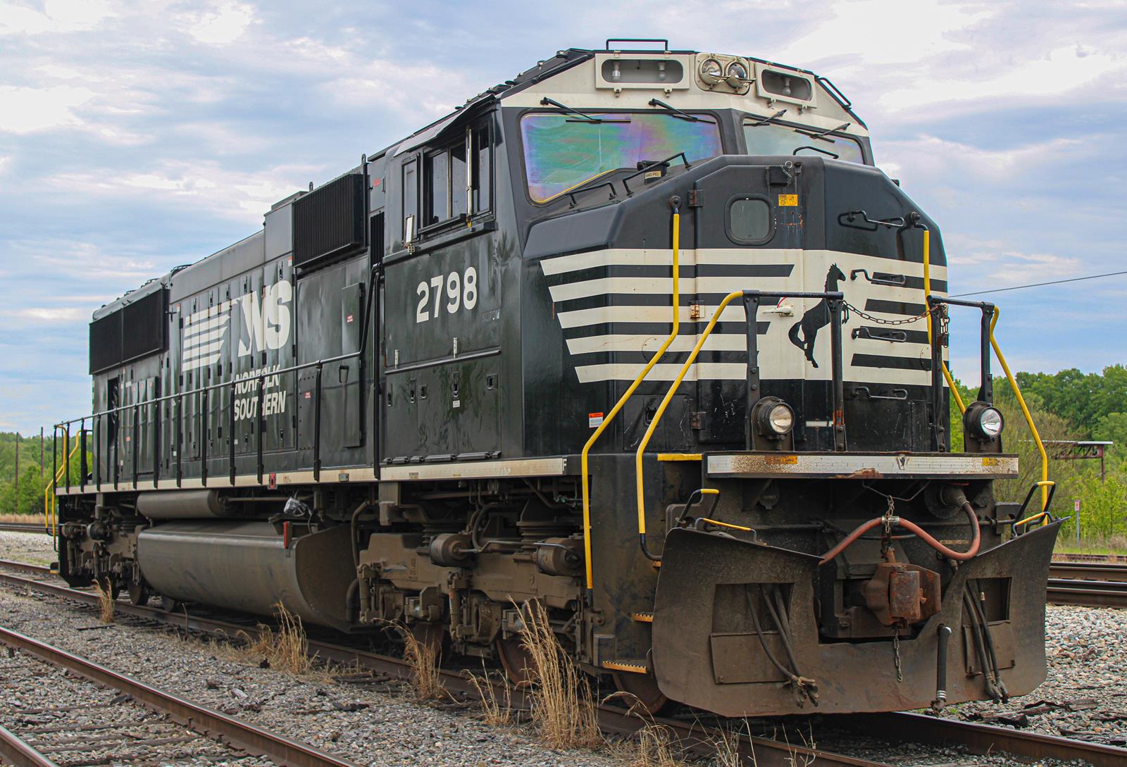 NS 2798 is a class SD70M and  is pictured in Kenova, West Virginia, USA.  This was taken along the Kenova District  on the Norfolk Southern. Photo Copyright: Austin  West uploaded to Railroad Gallery on 11/30/2022. This photograph of NS 2798 was taken on Sunday, May 02, 2021. All Rights Reserved. 