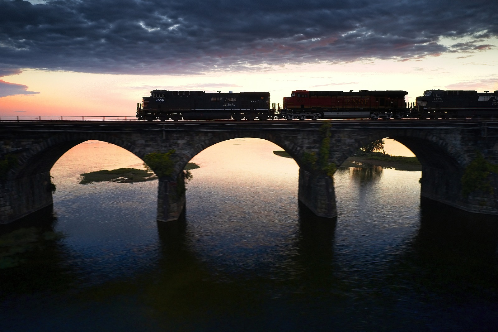 NS 4039 is a class AC44C6M and  is pictured in Marysville, Pennsylvania, United States.  This was taken along the Pittsburgh on the Norfolk Southern. Photo Copyright: John  Fry uploaded to Railroad Gallery on 01/08/2024. This photograph of NS 4039 was taken on Thursday, October 12, 2023. All Rights Reserved. 