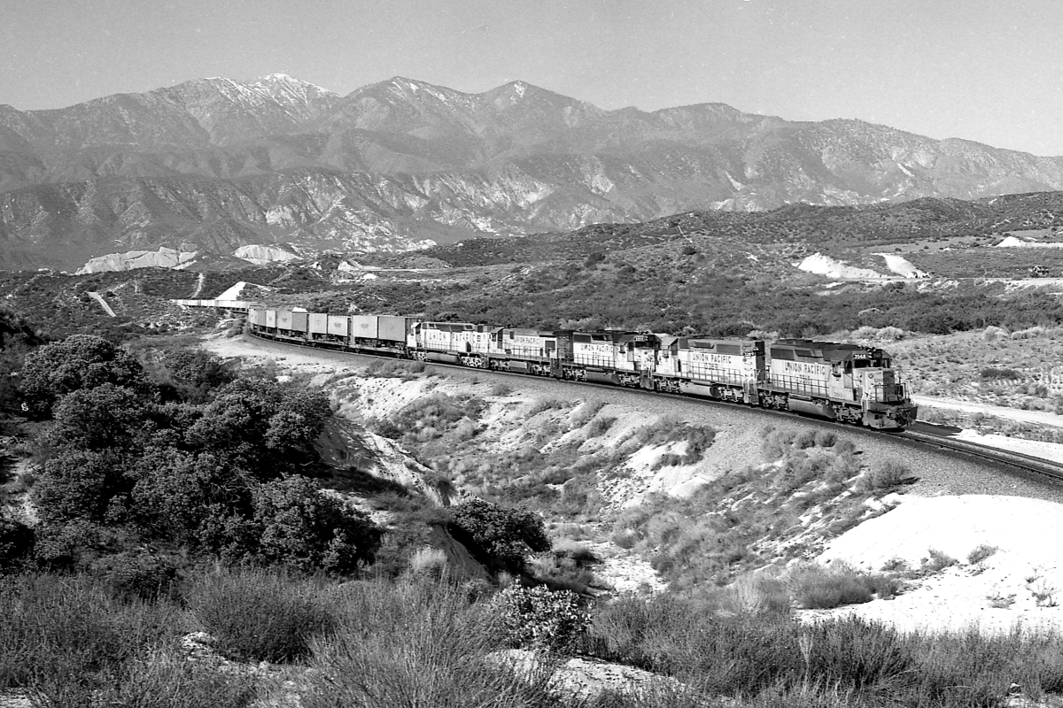 UP 3568 is a class EMD SD40-2 and  is pictured in Summit, California, USA.  This was taken along the Barstow/SF on the Union Pacific Railroad. Photo Copyright: Rick Doughty uploaded to Railroad Gallery on 01/23/2024. This photograph of UP 3568 was taken on Friday, February 24, 1984. All Rights Reserved. 