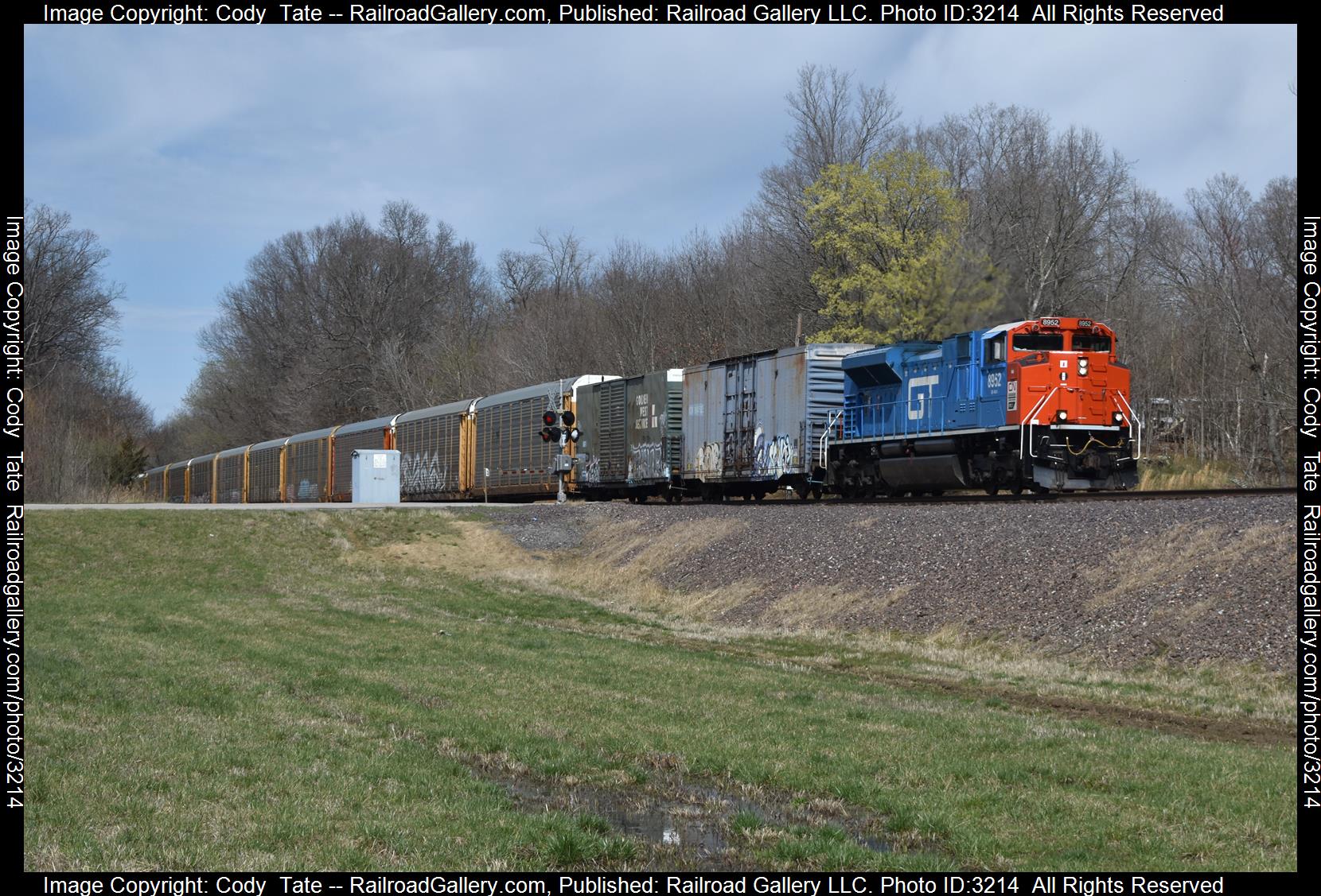 CN 8952 is a class SD70M-2  and  is pictured in Idlewood , Illinois, United States.  This was taken along the UP Salem sub on the Canadian National Railway. Photo Copyright: Cody  Tate uploaded to Railroad Gallery on 03/17/2024. This photograph of CN 8952 was taken on Saturday, March 16, 2024. All Rights Reserved. 