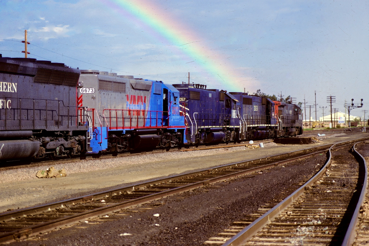 SP 7828 is a class GE B30-7 and  is pictured in Tucson, Arizona, USA.  This was taken along the Lordsburg/SP on the Southern Pacific Transportation Company. Photo Copyright: Rick Doughty uploaded to Railroad Gallery on 04/15/2024. This photograph of SP 7828 was taken on Wednesday, October 05, 1988. All Rights Reserved. 