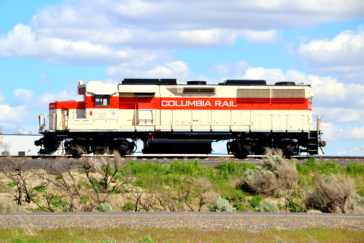 CWW 2802 Columbia & Walla Walla Railway EMD GP49 - in Wal...