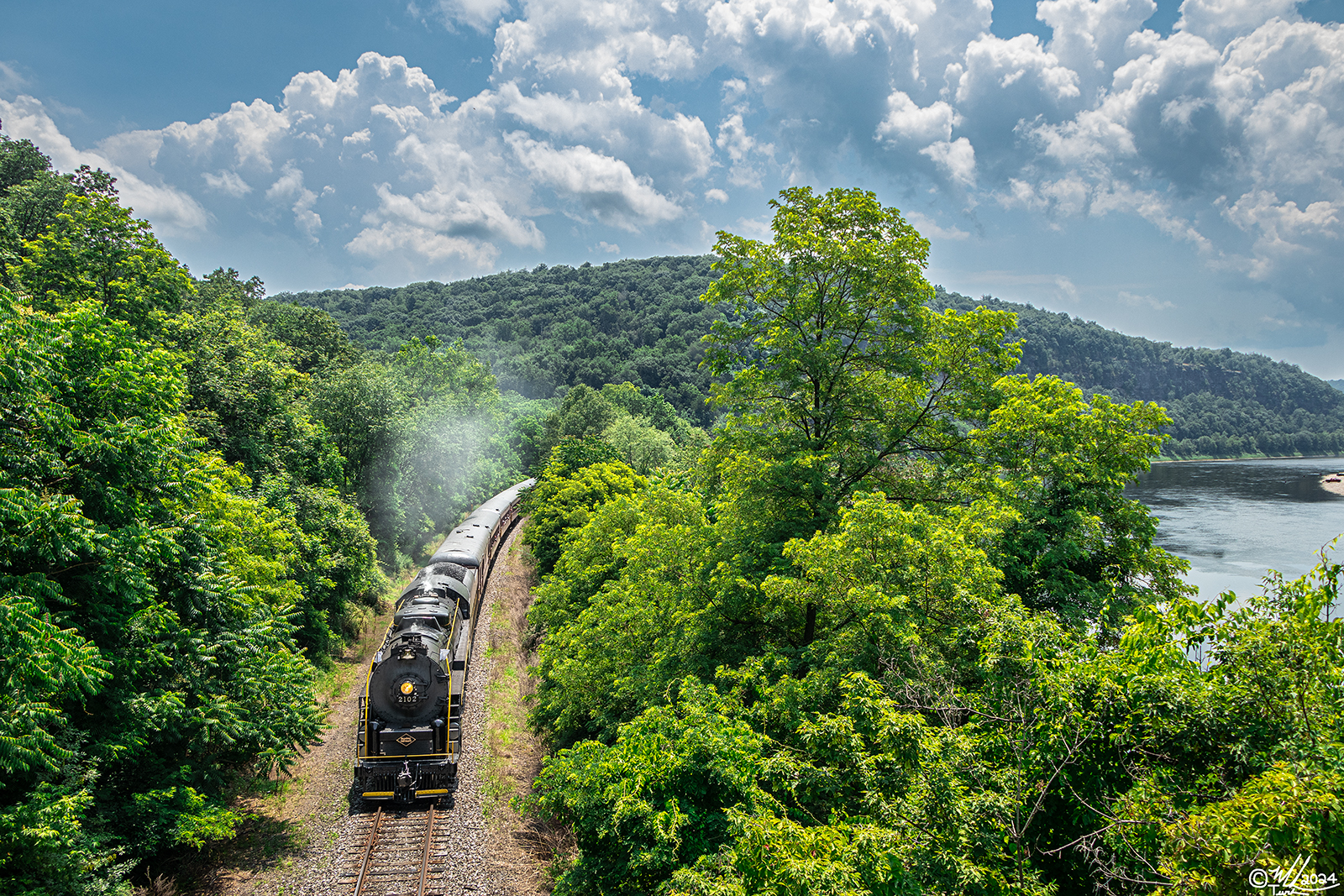 RDG 2102 is a class T-1 and  is pictured in Falls, Pennsylvania, USA.  This was taken along the Falls on the Reading Company. Photo Copyright: Mark Turkovich uploaded to Railroad Gallery on 07/05/2024. This photograph of RDG 2102 was taken on Saturday, June 22, 2024. All Rights Reserved. 