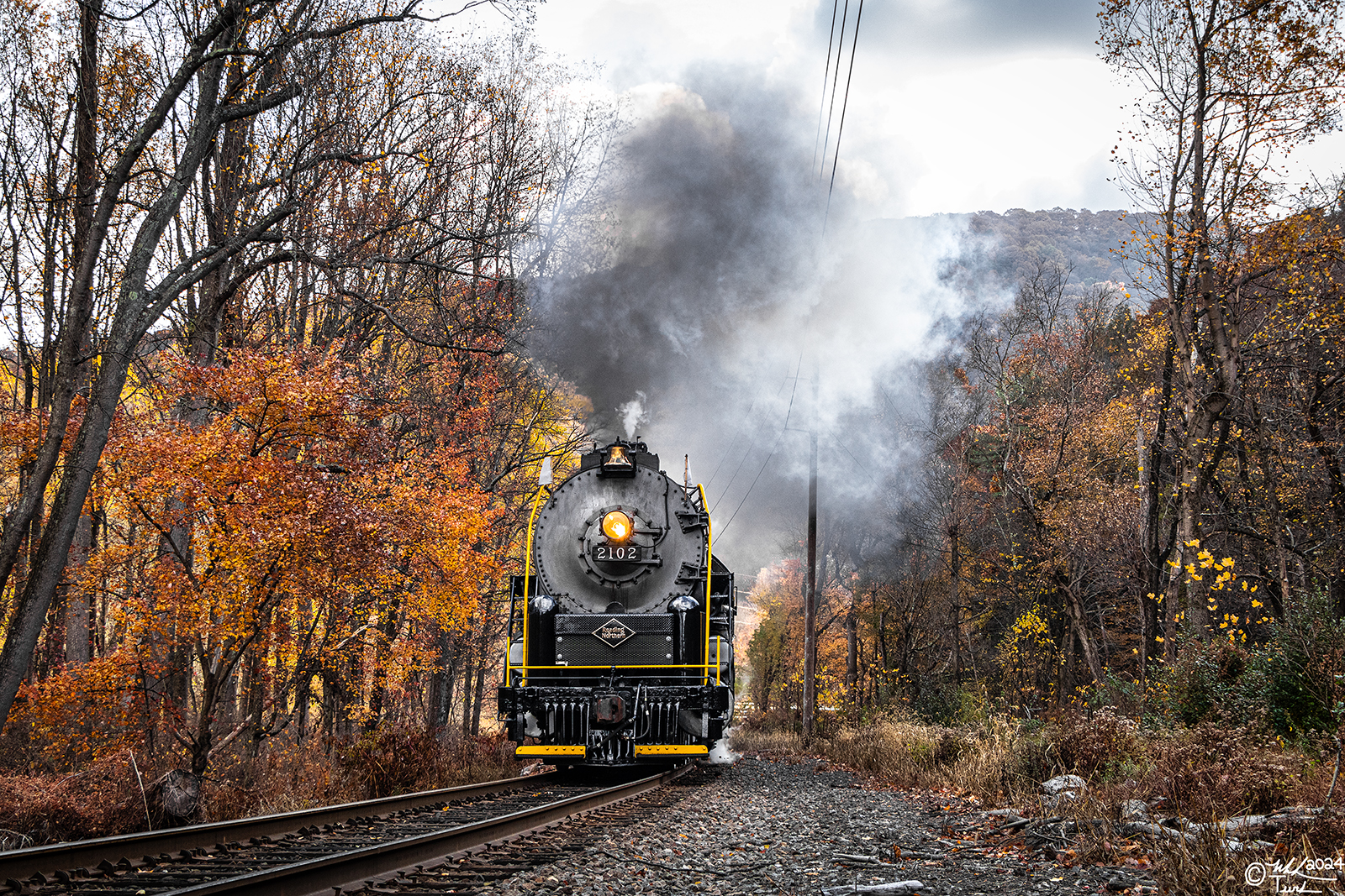 RDG 2102 is a class T-1 and  is pictured in Molino, Pennsylvania, USA.  This was taken along the Black Oak Curve on the Reading Company. Photo Copyright: Mark Turkovich uploaded to Railroad Gallery on 11/01/2024. This photograph of RDG 2102 was taken on Saturday, October 26, 2024. All Rights Reserved. 