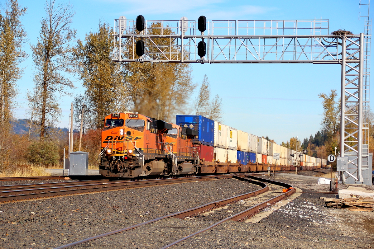 BNSF 6142 is a class GE ES44AC and  is pictured in Cocolalla, Idaho, USA.  This was taken along the Spokane/BNSF on the BNSF. Photo Copyright: Rick Doughty uploaded to Railroad Gallery on 11/06/2024. This photograph of BNSF 6142 was taken on Sunday, October 20, 2024. All Rights Reserved. 