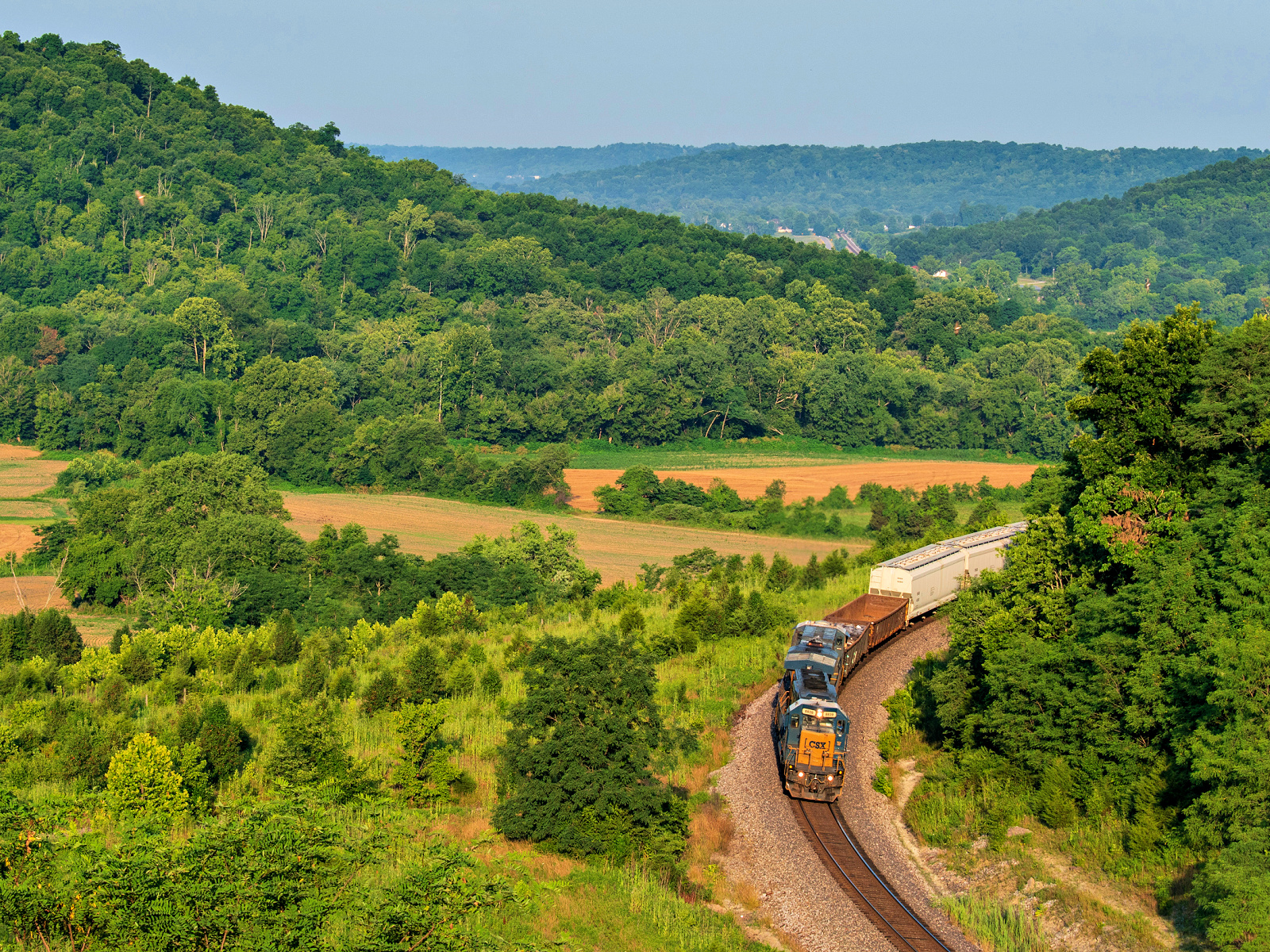 CSXT 8839 is a class EMD SD40-2 and  is pictured in Glencoe, Kentucky, United States.  This was taken along the CSX LCL Subdivision on the CSX Transportation. Photo Copyright: David Rohdenburg uploaded to Railroad Gallery on 12/15/2022. This photograph of CSXT 8839 was taken on Tuesday, July 05, 2022. All Rights Reserved. 