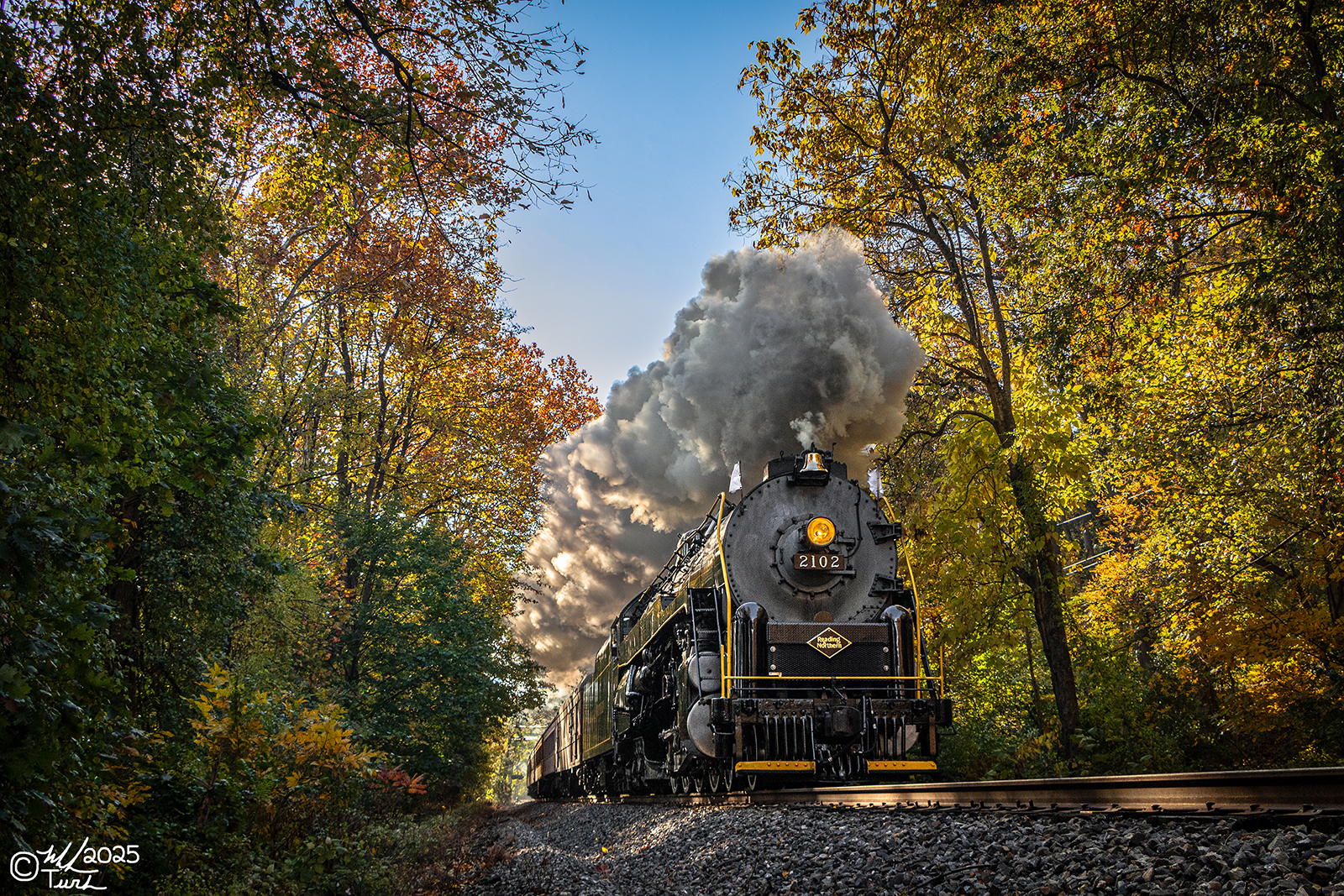 RDG 2102 is a class T-1 and  is pictured in Leesport, Pennsylvania, USA.  This was taken along the Leesport on the Reading Company. Photo Copyright: Mark Turkovich uploaded to Railroad Gallery on 02/09/2025. This photograph of RDG 2102 was taken on Saturday, October 19, 2024. All Rights Reserved. 