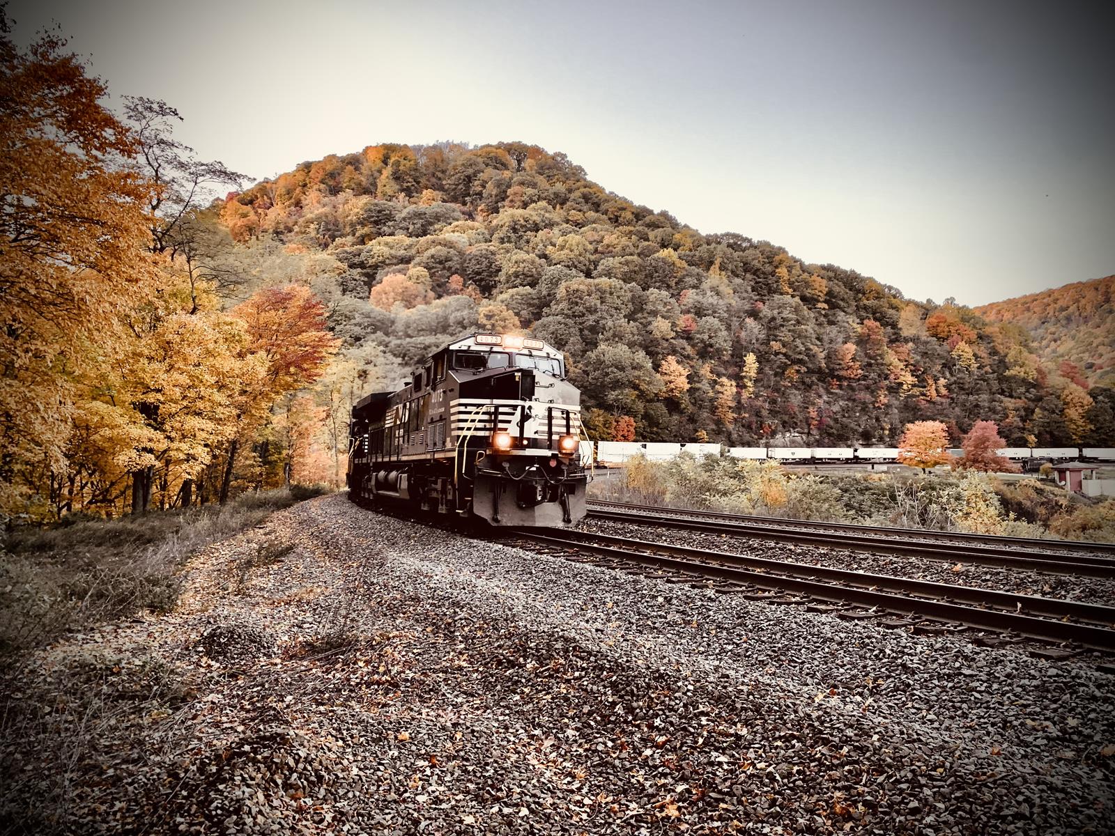 NS 4073 is a class GE AC44C6M and  is pictured in Altoona, Pennsylvania, USA.  This was taken along the Pittsburgh Line on the Norfolk Southern. Photo Copyright: Jessica Schulte uploaded to Railroad Gallery on 11/12/2022. This photograph of NS 4073 was taken on Saturday, November 12, 2022. All Rights Reserved. 