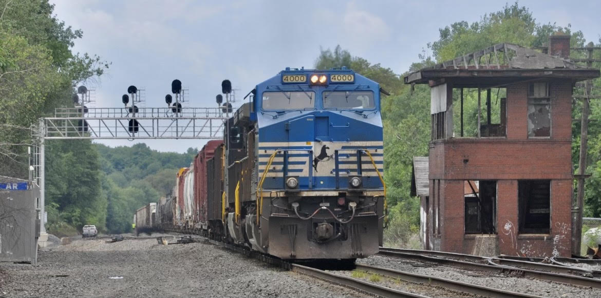 NS 4000 is a class GE AC44C6M and  is pictured in Gallitzin , Pennsylvania, United States.  This was taken along the NS Pittsburgh line on the Norfolk Southern. Photo Copyright: Robby Lefkowitz uploaded to Railroad Gallery on 11/12/2022. This photograph of NS 4000 was taken on Monday, July 25, 2022. All Rights Reserved. 