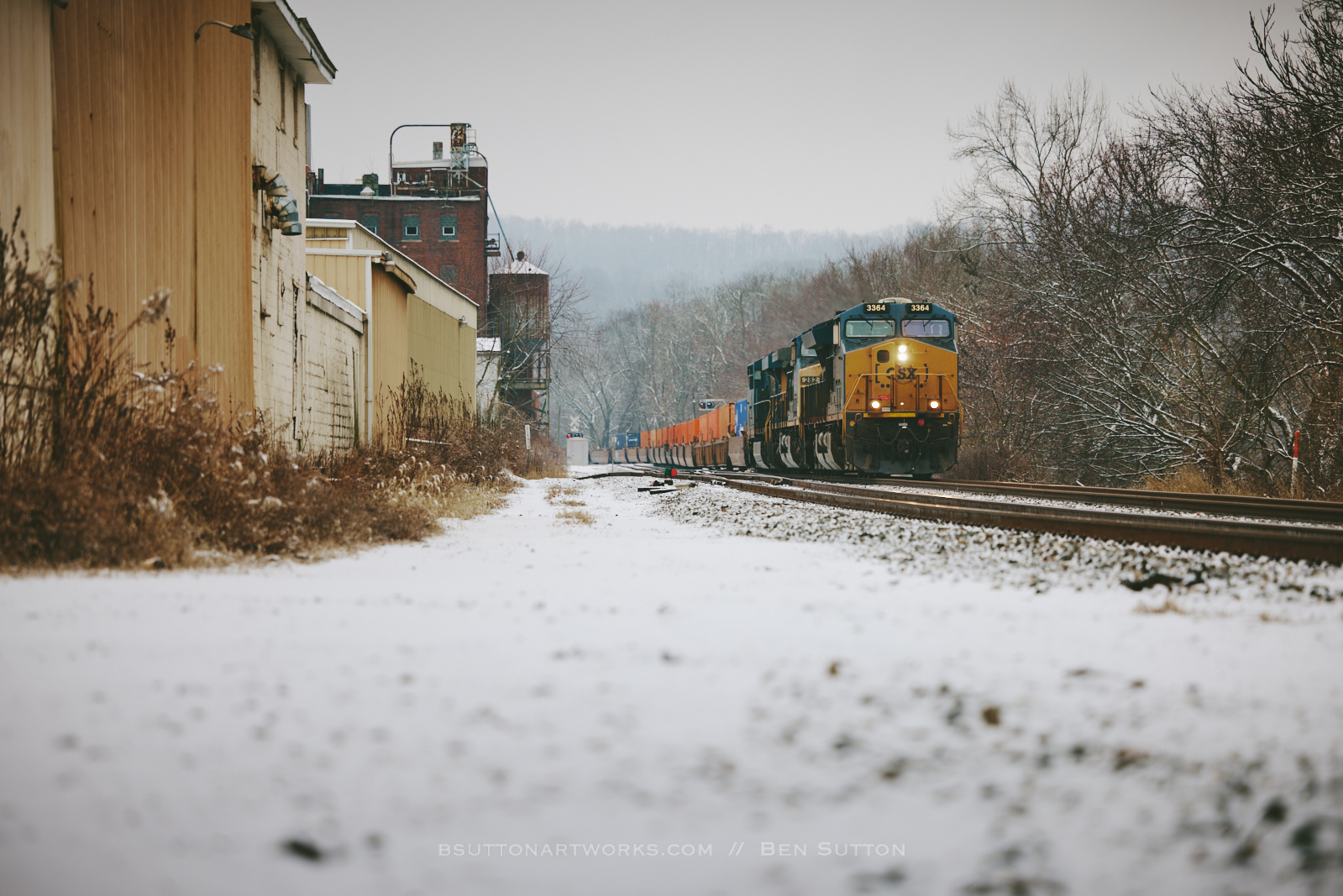 CSXT 3364 is a class GE ET44AC and  is pictured in Smithton, Pennsylvania, United States.  This was taken along the CSX Pittsburgh Sub on the CSX Transportation. Photo Copyright: Ben Sutton uploaded to Railroad Gallery on 01/21/2023. This photograph of CSXT 3364 was taken on Monday, January 25, 2021. All Rights Reserved. 