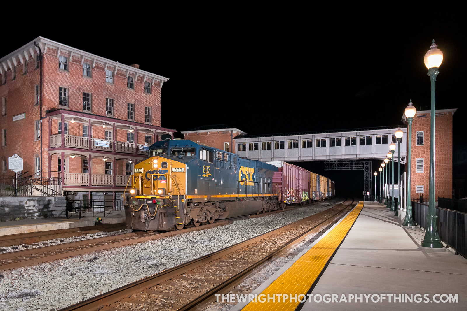 CSXT 833 is a class GE ES44AC-H and  is pictured in Martinsburg, WV, United States.  This was taken along the CUMBERLAND on the CSX Transportation. Photo Copyright: Jon Wright uploaded to Railroad Gallery on 11/12/2022. This photograph of CSXT 833 was taken on Saturday, September 26, 2020. All Rights Reserved. 