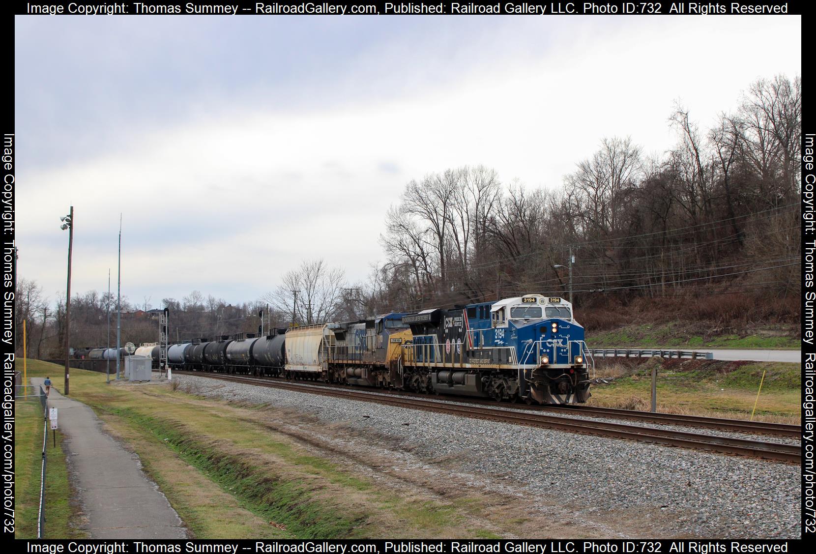 CSXT 3194 is a class GE ES44AC and  is pictured in Catlettsburg, Kentucky, United States.  This was taken along the CSXT Big Sandy Subdivision on the CSX Transportation. Photo Copyright: Thomas Summey uploaded to Railroad Gallery on 02/22/2023. This photograph of CSXT 3194 was taken on Monday, January 16, 2023. All Rights Reserved. 